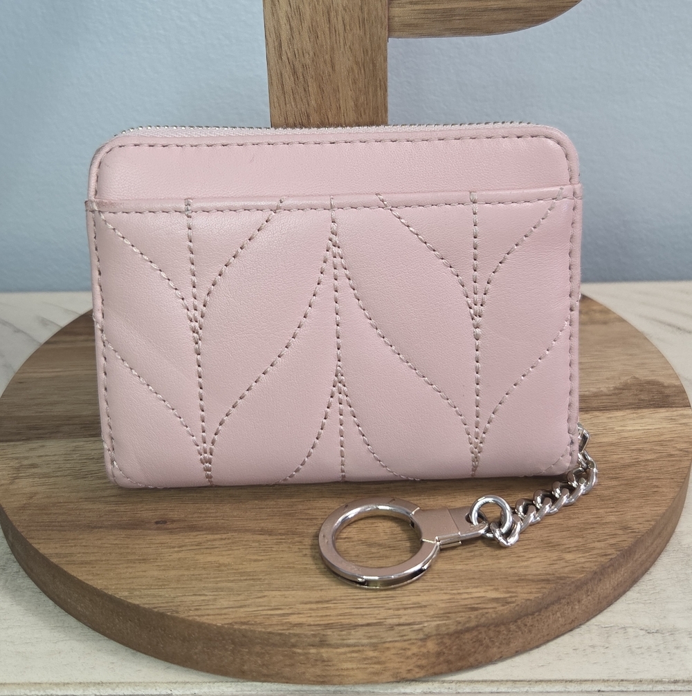 Kate Spade Dani wallet in the Briar Lane Quilted in Rosy Cheeks Color, EUC - Picture 3 of 14